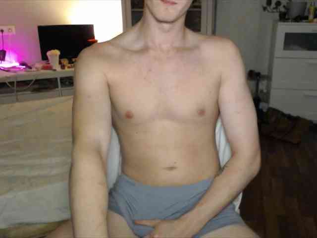 DanielYumm Sex Cam Show
