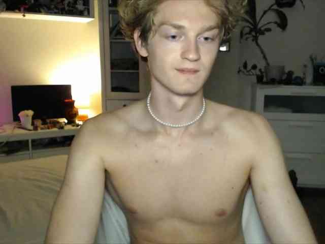 DanielYumm Sex Cam Show