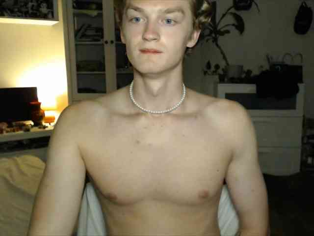 DanielYumm Sex Cam Show