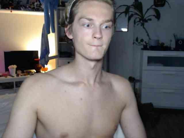 DanielYumm Sex Cam Show