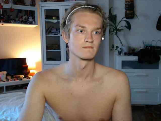 DanielYumm Sex Cam Show