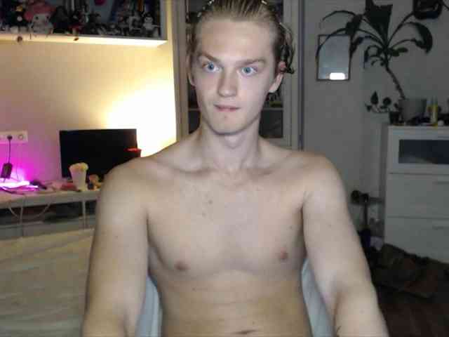 DanielYumm Sex Cam Show