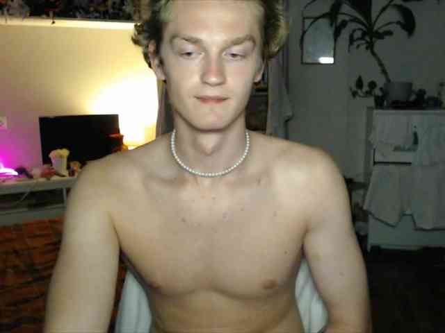 DanielYumm Sex Cam Show