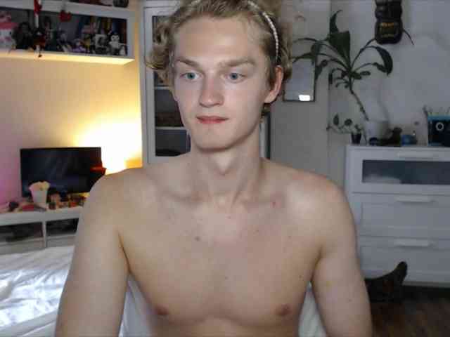 DanielYumm Sex Cam Show
