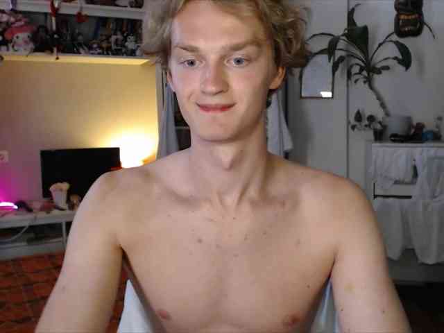 DanielYumm Sex Cam Show