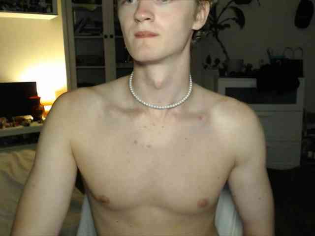 DanielYumm Sex Cam Show