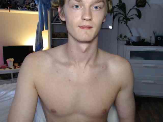 DanielYumm Sex Cam Show