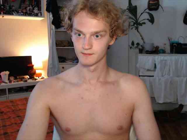 DanielYumm Sex Cam Show