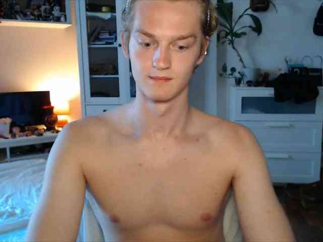 DanielYumm Sex Cam Show