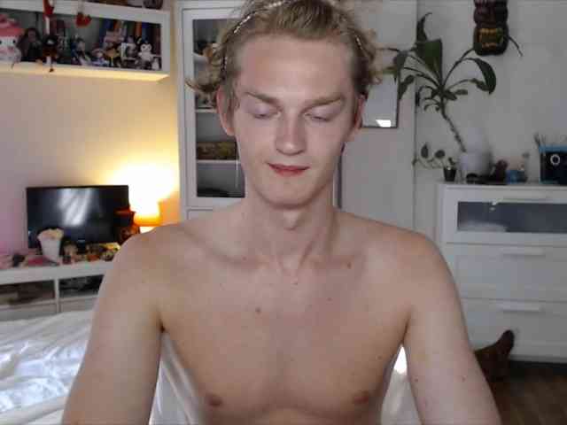 DanielYumm Sex Cam Show