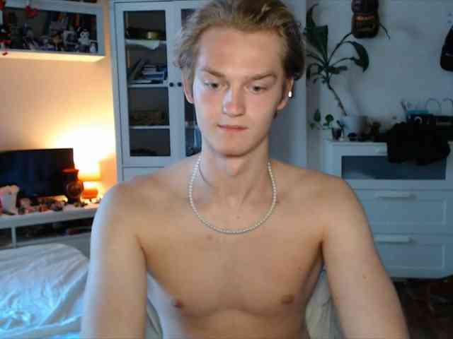 DanielYumm Sex Cam Show
