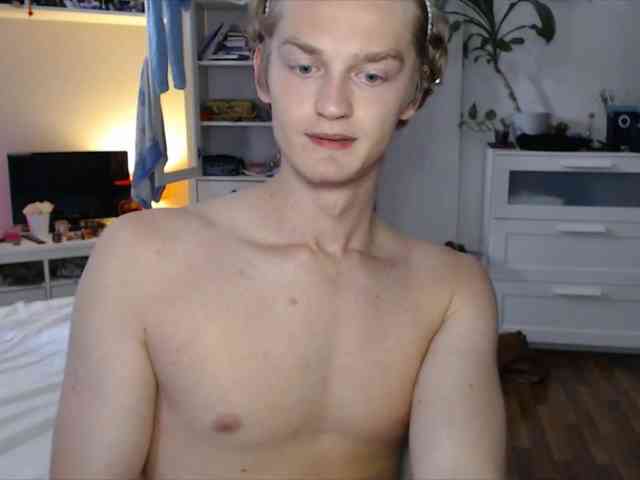 DanielYumm Sex Cam Show