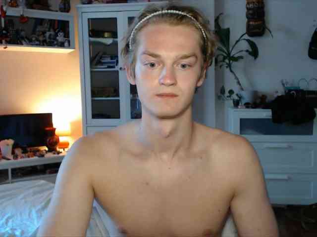 DanielYumm Sex Cam Show