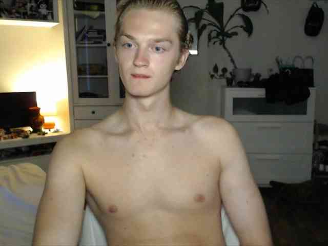 DanielYumm Sex Cam Show