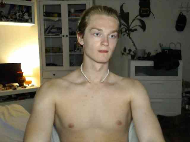 DanielYumm Sex Cam Show