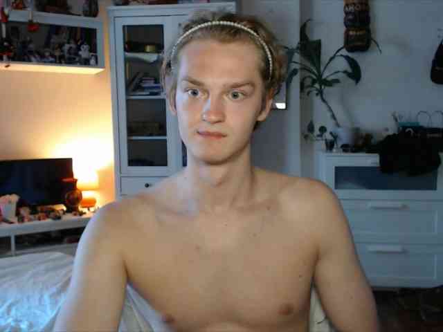DanielYumm Sex Cam Show