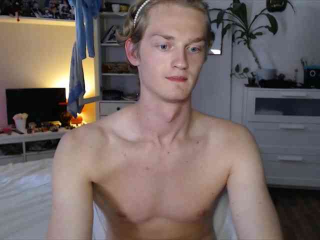 DanielYumm Sex Cam Show