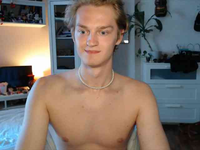 DanielYumm Sex Cam Show