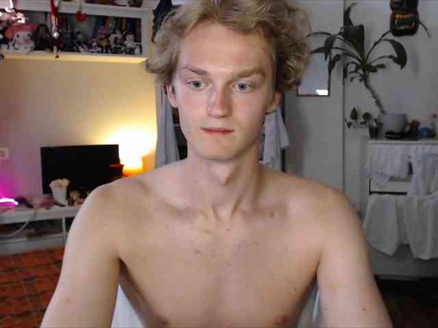 DanielYumm Sex Cam Show