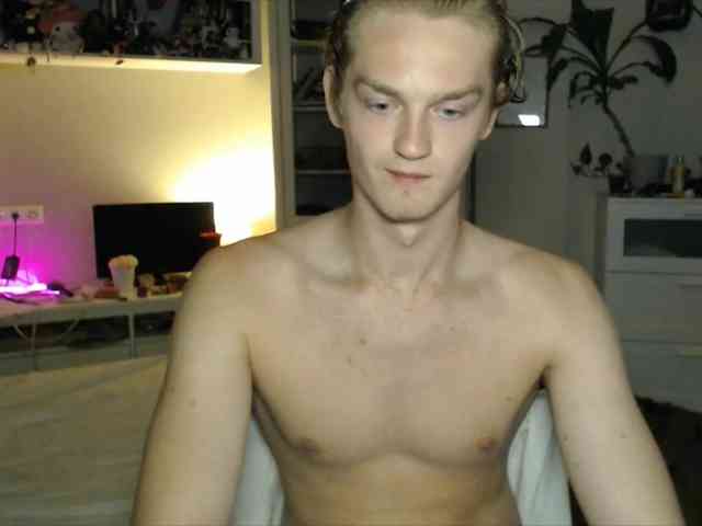 DanielYumm Sex Cam Show