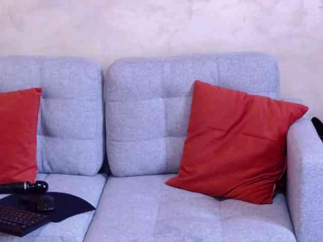 RaniaMuse webcam