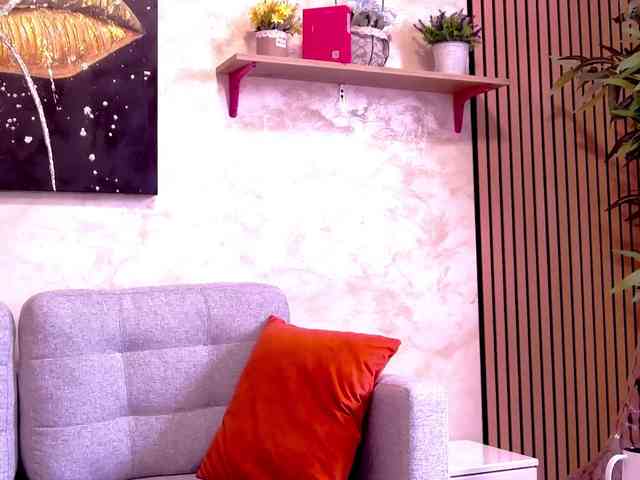 RaniaMuse webcam
