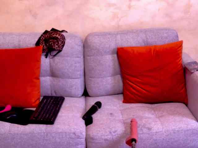RaniaMuse webcam