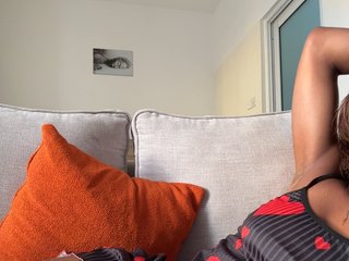 SakuraSweetie's Live Webcam