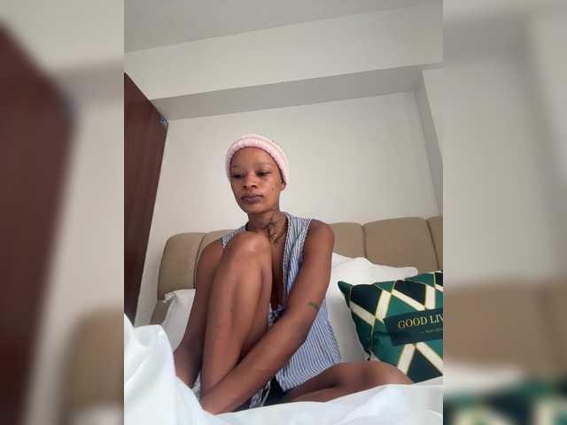 halina live cam on BongaCams