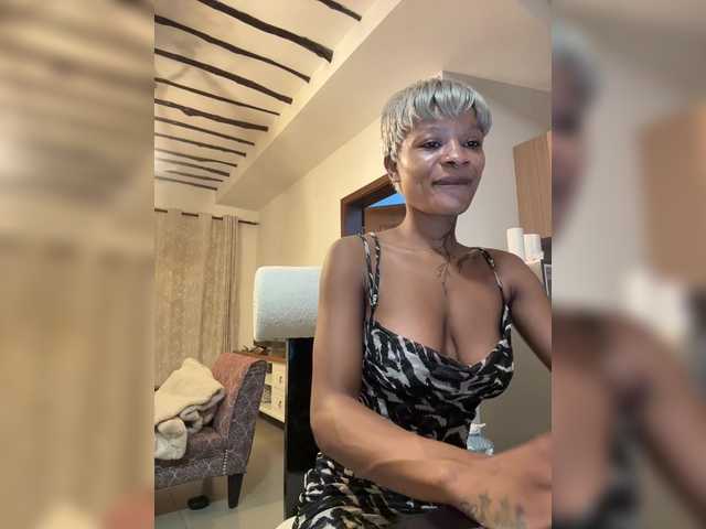 halina live cam on BongaCams