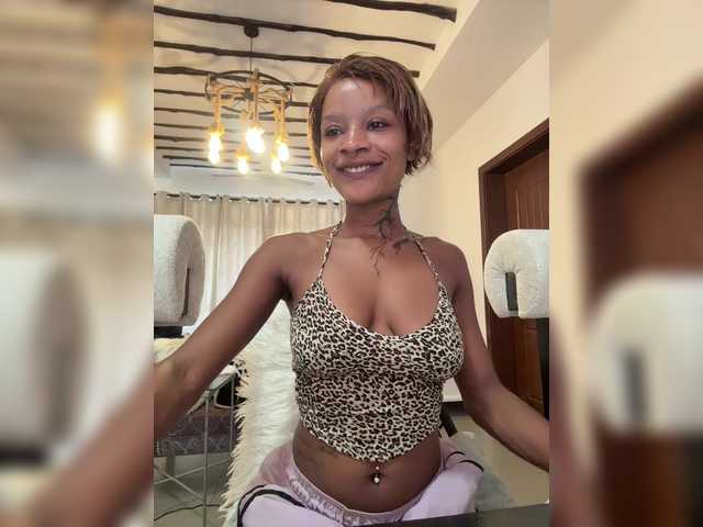 halina live cam on BongaCams