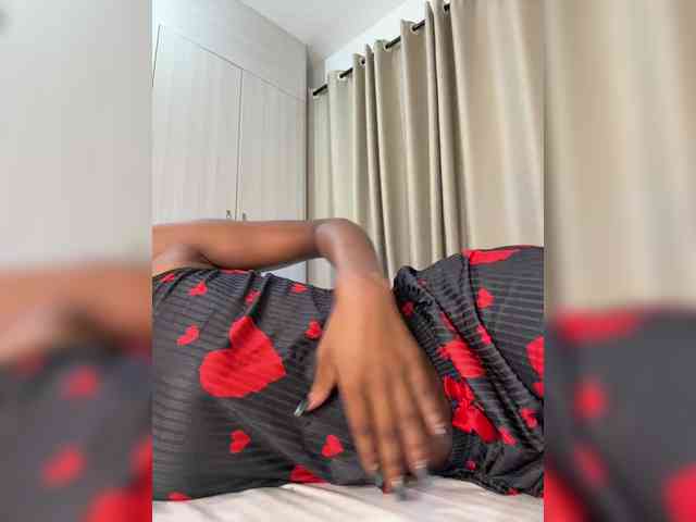 SakuraSweetie webcam
