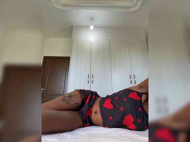 SakuraSweetie webcam