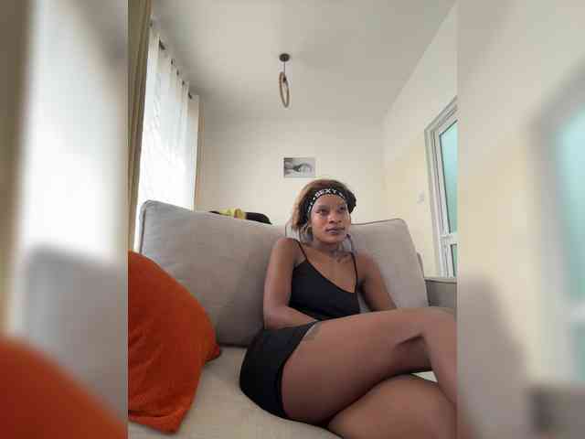 SakuraSweetie webcam