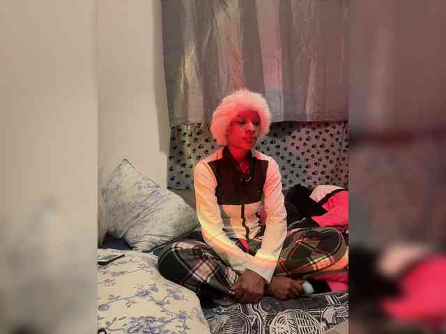 halina Live Webcam on BongaCams