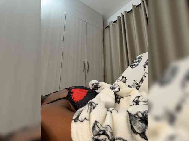 SakuraSweetie webcam