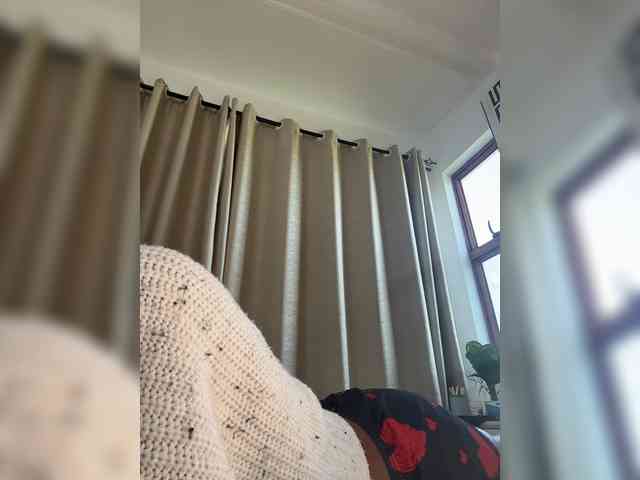 SakuraSweetie webcam