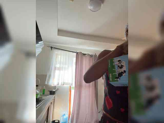 SakuraSweetie webcam