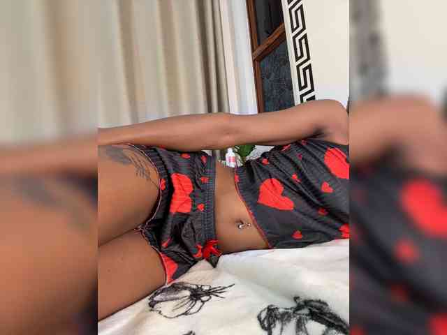 SakuraSweetie webcam