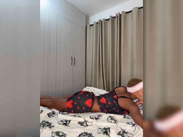 SakuraSweetie webcam