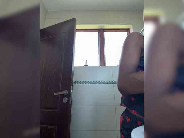 SakuraSweetie webcam