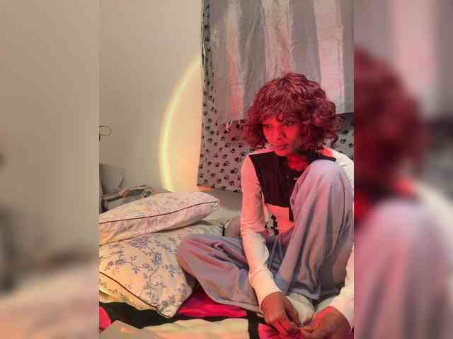 halina Live Webcam on BongaCams