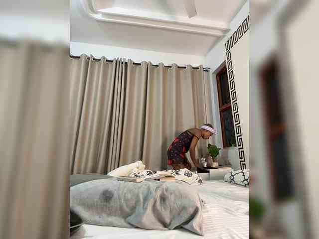 SakuraSweetie webcam