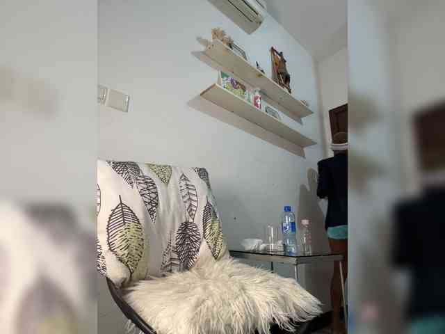 SakuraSweetie webcam