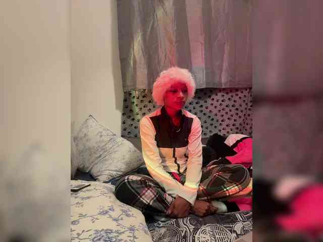 halina Live Webcam on BongaCams