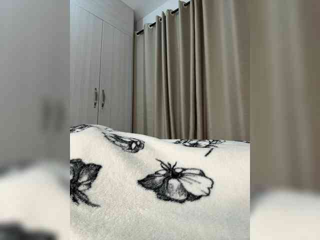 SakuraSweetie webcam