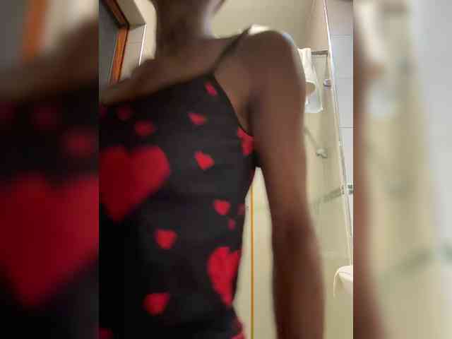 SakuraSweetie webcam