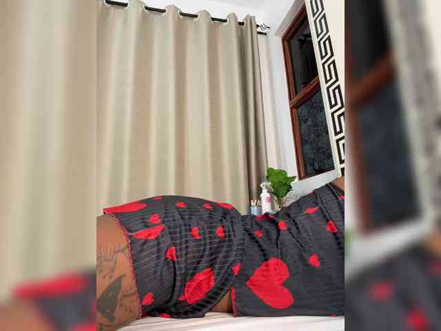 SakuraSweetie webcam