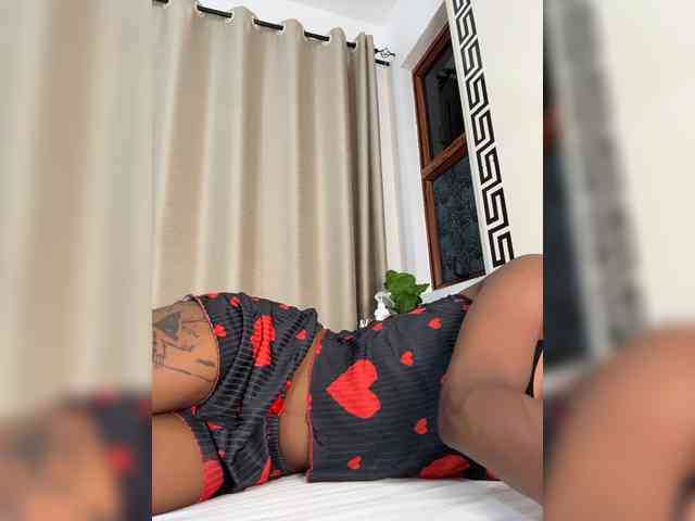 SakuraSweetie webcam