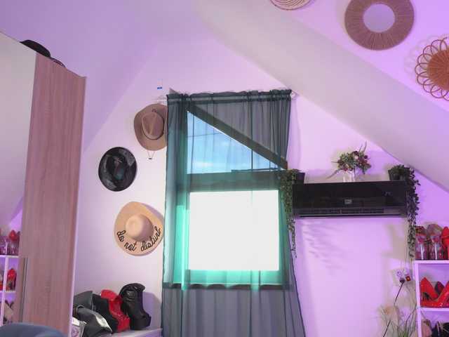 VixenIvy live webcam show